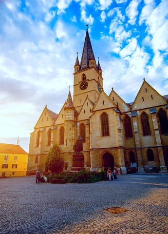 Що подивитися в Румунії: топ унікальних місць - 3